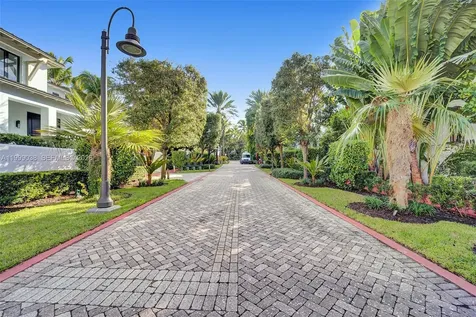 7800 Collins Avenue Miami Beach FL 33141