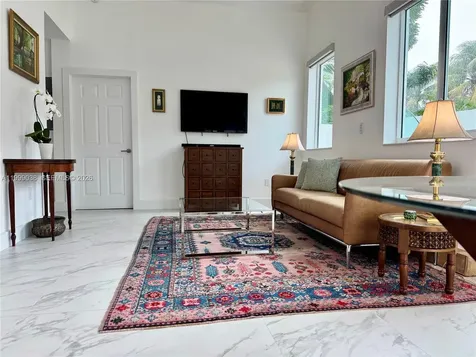 7800 Collins Avenue Miami Beach FL 33141