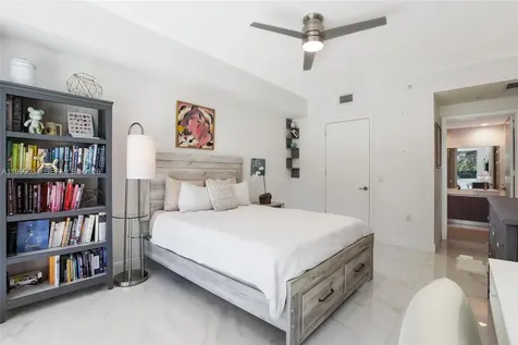 201 SW 17th Road Miami FL 33129