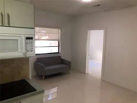 2730 Collins Avenue Miami Beach FL 33140