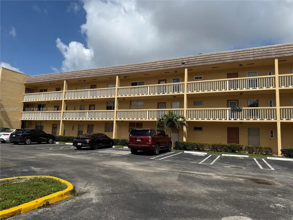 5851 NW 62nd Avenue Tamarac FL 33319