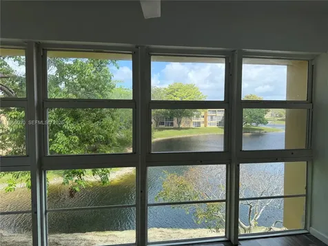 5851 NW 62nd Avenue Tamarac FL 33319