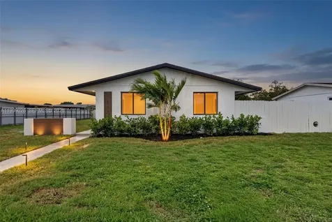 19730 NW 44th Court Miami Gardens FL 33055