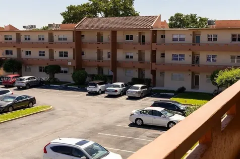 8842 W Mcnab Road Tamarac FL 33321