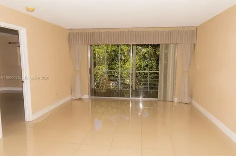 8842 W Mcnab Road Tamarac FL 33321