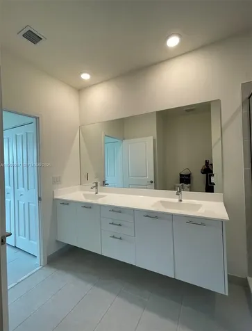 8167 NW 41st Street Doral FL 33166