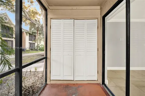 15570 SW 105th Lane Miami FL 33196