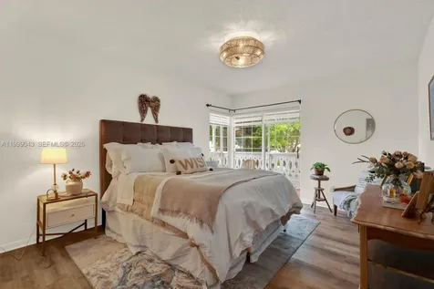 10441 Mahogany Key Circle Miami FL 33196