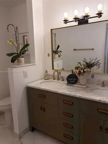 10441 Mahogany Key Circle Miami FL 33196