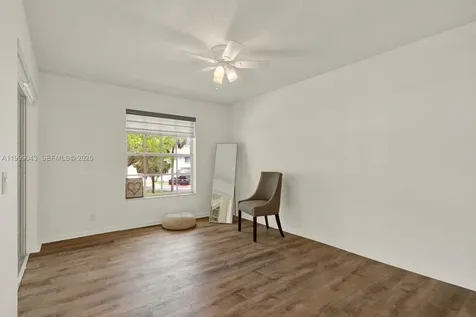 10441 Mahogany Key Circle Miami FL 33196
