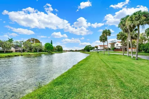 10441 Mahogany Key Circle Miami FL 33196
