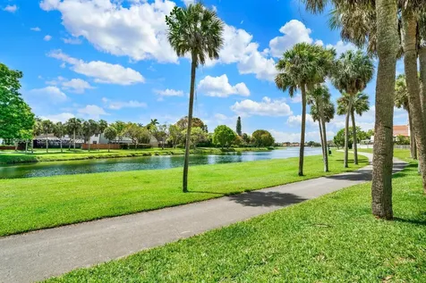 10441 Mahogany Key Circle Miami FL 33196