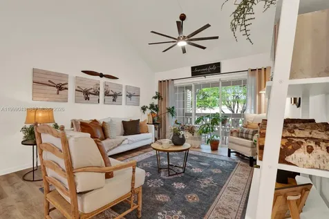 10441 Mahogany Key Circle Miami FL 33196