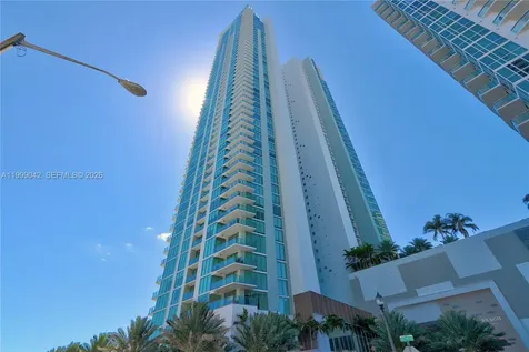 2900 NE 7th Avenue Miami FL 33137