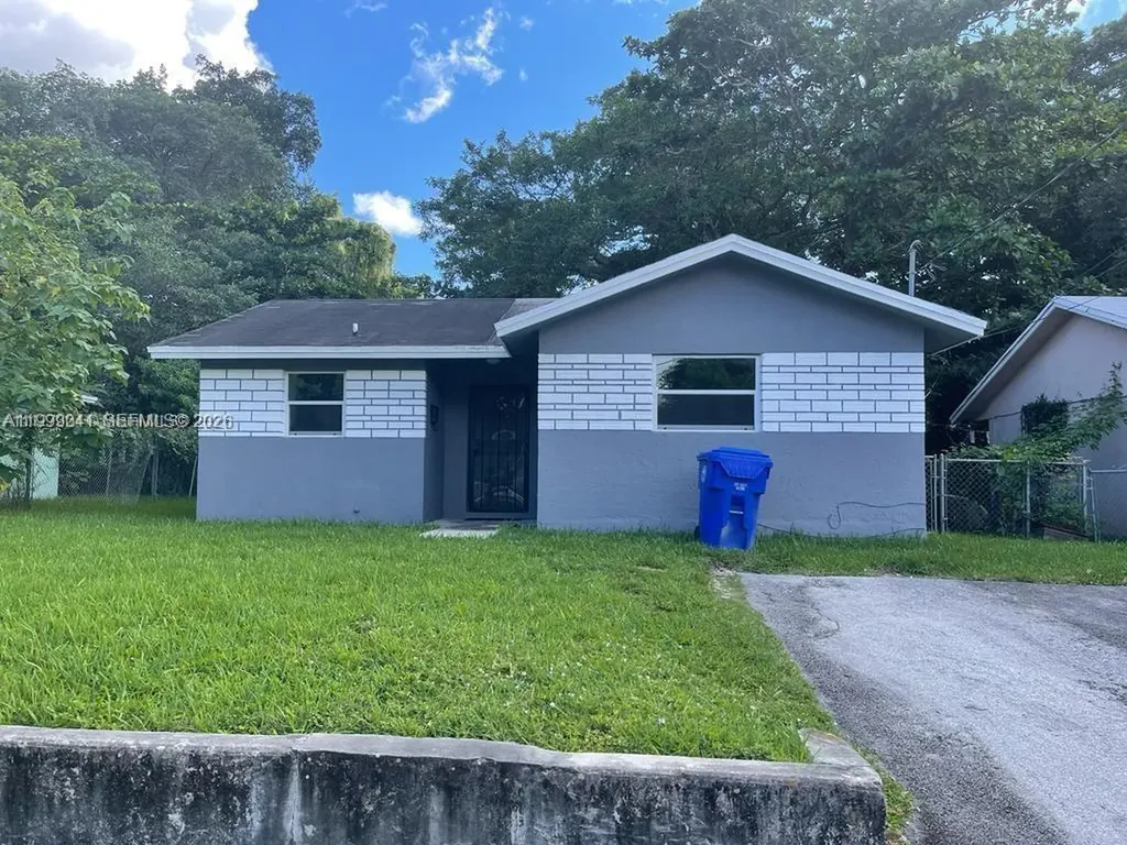 3266 William Avenue Miami FL 33133