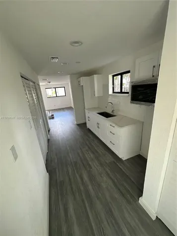 3689 William Avenue Miami FL 33133
