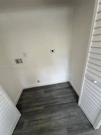 3689 William Avenue Miami FL 33133