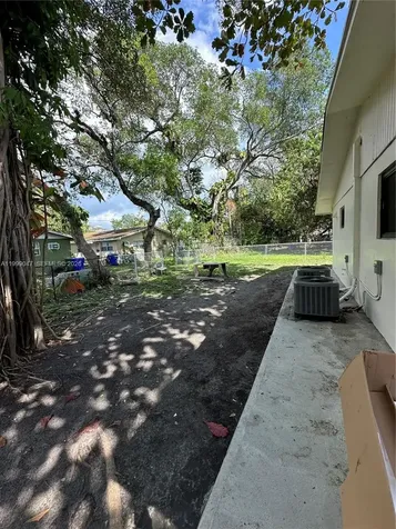 3689 William Avenue Miami FL 33133