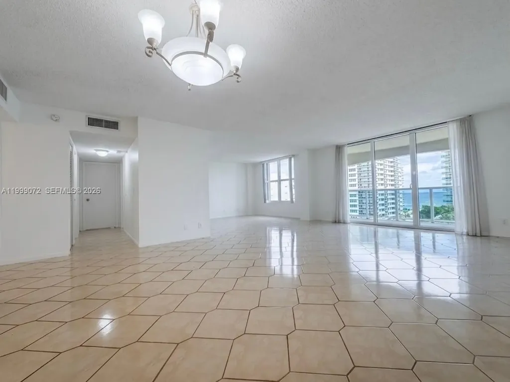 3800 S Ocean Drive Hollywood FL 33019