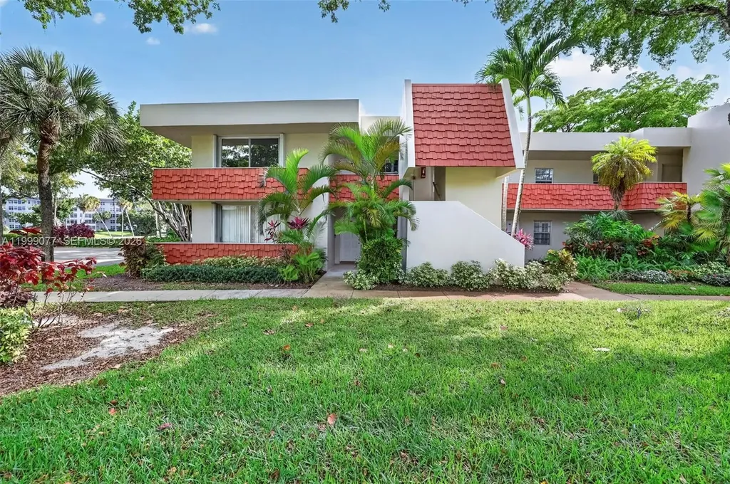 823 Cypress Boulevard Pompano Beach FL 33069