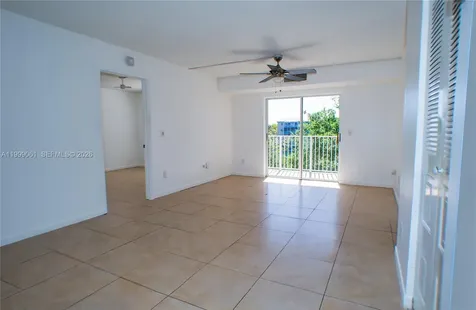 8260 SW 210th Street Cutler Bay FL 33189