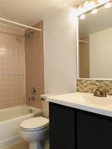 8260 SW 210th Street Cutler Bay FL 33189