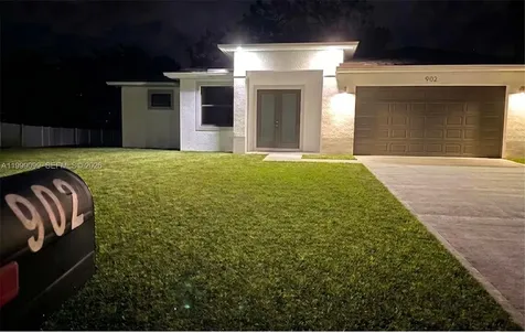 902 Magnolia Avenue Lehigh Acres FL 33972