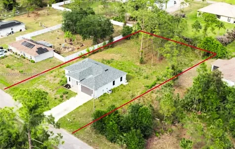 902 Magnolia Avenue Lehigh Acres FL 33972