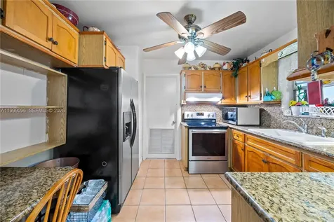 11298 NW 21st Court Miami FL 33167
