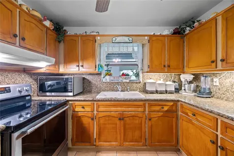 11298 NW 21st Court Miami FL 33167