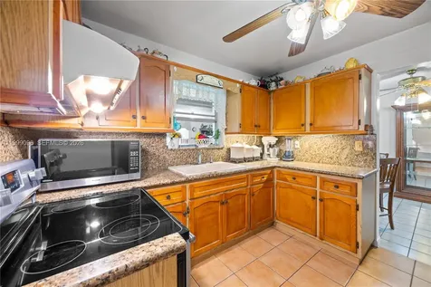 11298 NW 21st Court Miami FL 33167