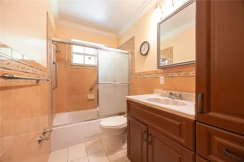11298 NW 21st Court Miami FL 33167