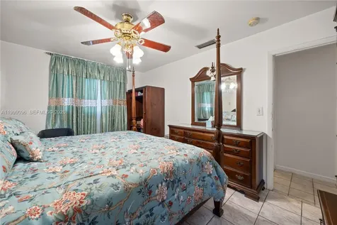 11298 NW 21st Court Miami FL 33167
