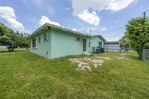 11298 NW 21st Court Miami FL 33167