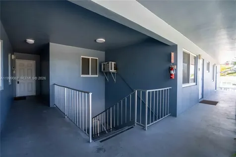 3049 NW 9th Avenue Wilton Manors FL 33311