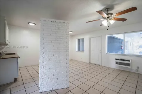3049 NW 9th Avenue Wilton Manors FL 33311