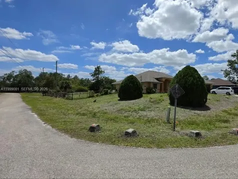 825 Costa Place Lehigh Acres FL 33972