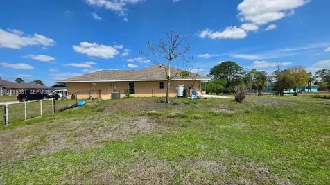 825 Costa Place Lehigh Acres FL 33972
