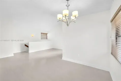 685 W Park Drive Miami FL 33172
