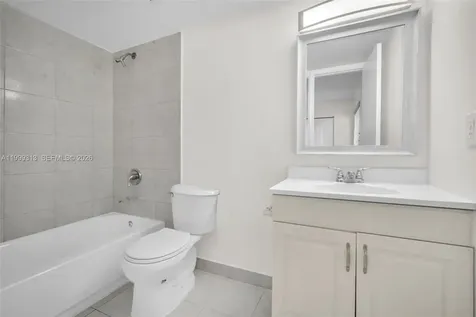 685 W Park Drive Miami FL 33172