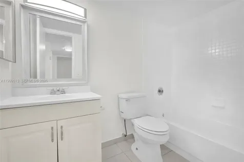 685 W Park Drive Miami FL 33172