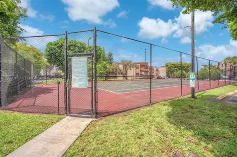 685 W Park Drive Miami FL 33172