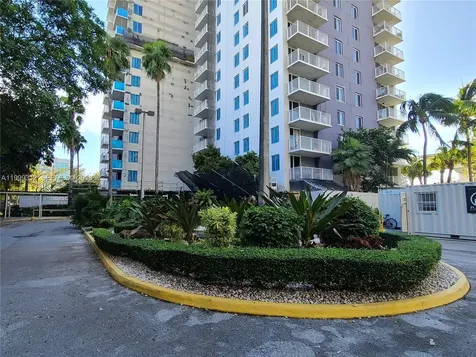 850 N Miami Avenue Miami FL 33136
