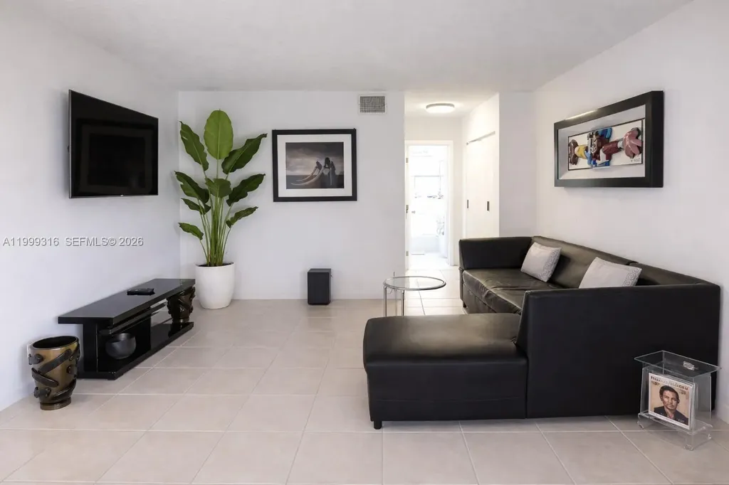 500 NE 2nd Street Dania Beach FL 33004