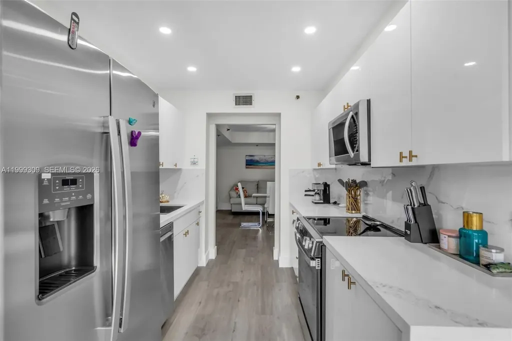 1201 S Ocean Drive Hollywood FL 33019