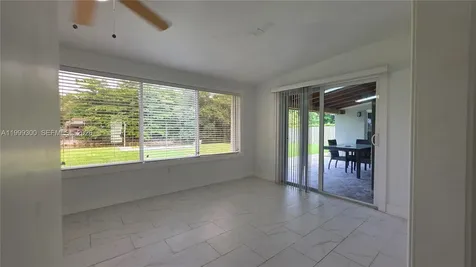 3325 S Lake Drive Miami FL 33155