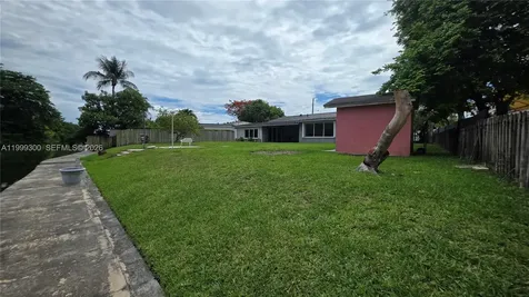 3325 S Lake Drive Miami FL 33155