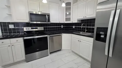 3325 S Lake Drive Miami FL 33155