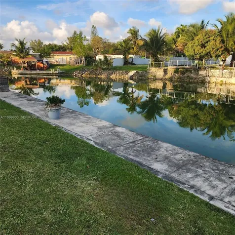 3325 S Lake Drive Miami FL 33155