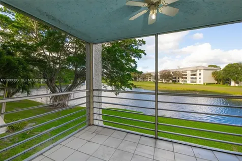 9311 Orange Grove Drive Davie FL 33324